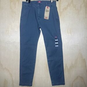 Levi's Blue Chinos with Slim Fit and Cotton Fabric. NWT.